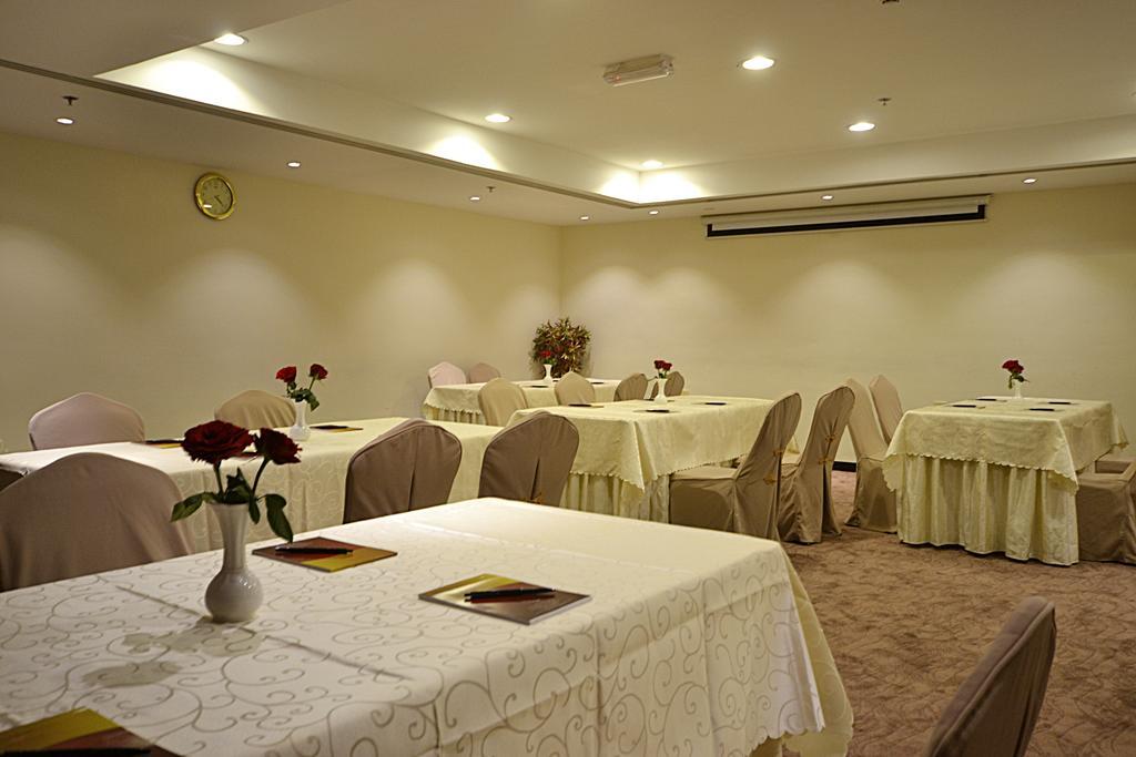 Aryana Hotel Sharjah Exterior foto